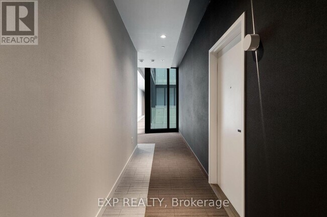 Photo - 3900 Confederation Pkwy Unit 313