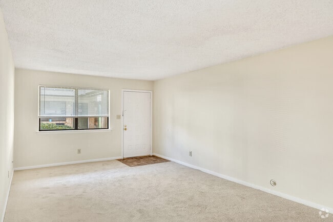 2BR, 1BA - 900SF - Living Room