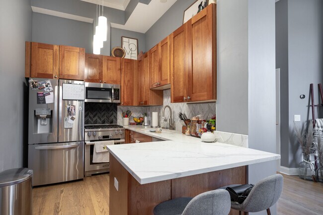 Photo - 4662 N Winthrop Ave Unit 3N