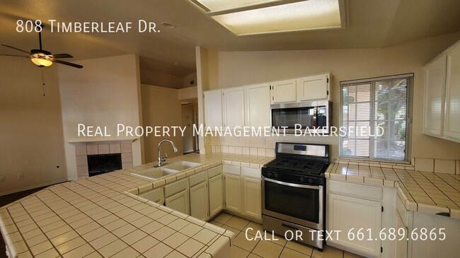 Photo - 808 Timberleaf Dr