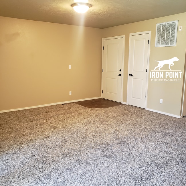 Photo - 886BONSAI Unit #102