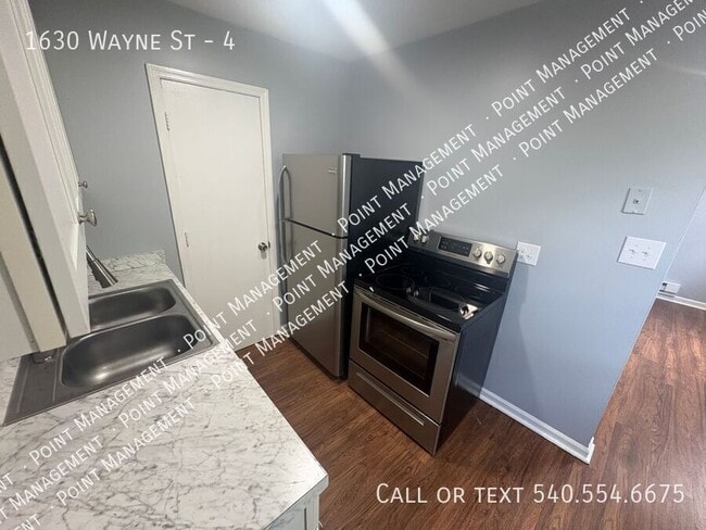 Building Photo - 1630 Wayne St NE Unit 4