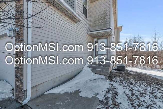 Photo - Charming 3-Bedroom Townhouse in Piper School District