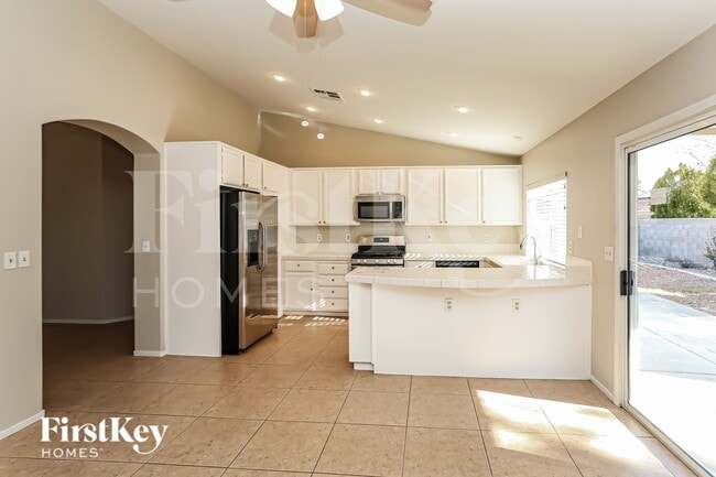 Photo - 4822 Wind Break Ln