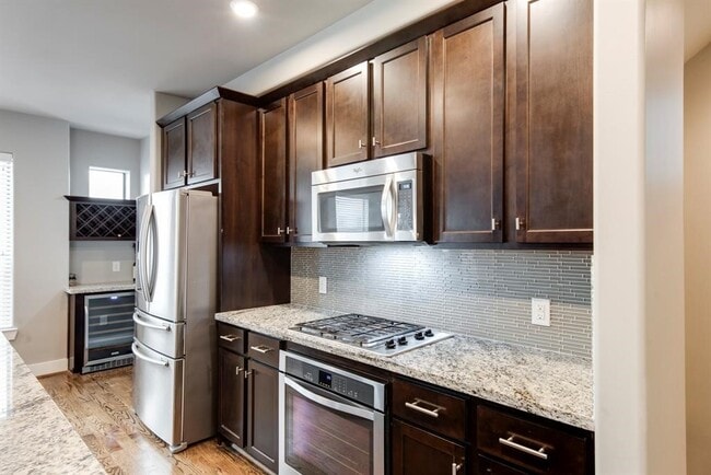 Photo - 1428 Wilson St