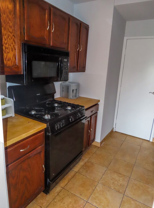 Photo - 3900 Tunlaw Rd NW Unit 602