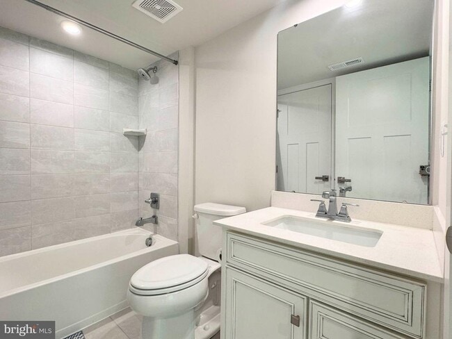 Photo - 812 Canary Island Ct