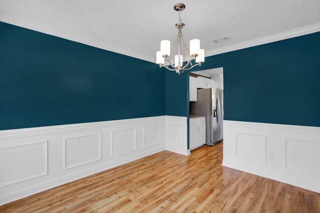 Photo - 721 Highgrove Ct