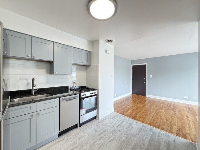 2754 W North Shore Ave Unit S3