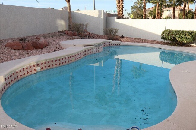 Photo - 3733 Deer Flats St