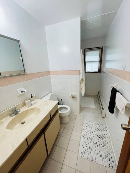 Photo - 94 Valentine Ave