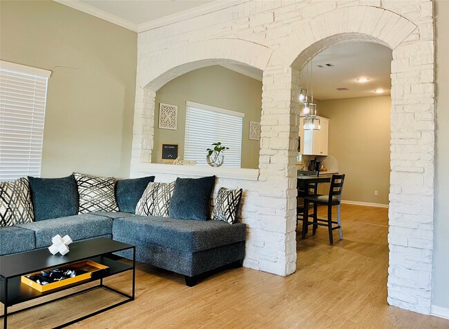 Photo - 1714 Mary St