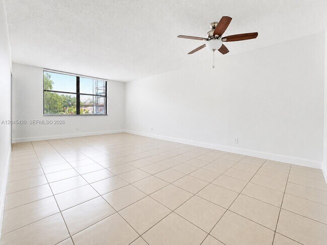 Photo - 3900 N Hills Dr Unit 108