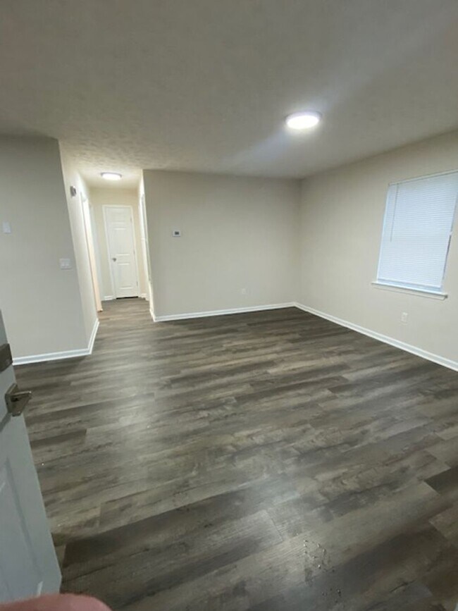 Photo - Quiet Living in the country.