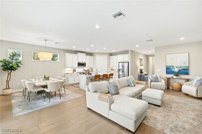 Photo - 14546 Tropical Dr