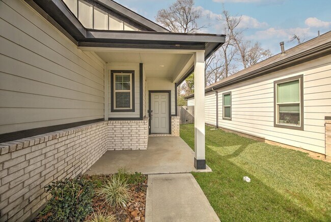 Photo - 16517 Opportunity Wy