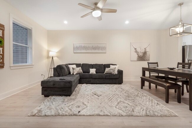 Photo - 1577 Metropolitan Blvd Unit 4