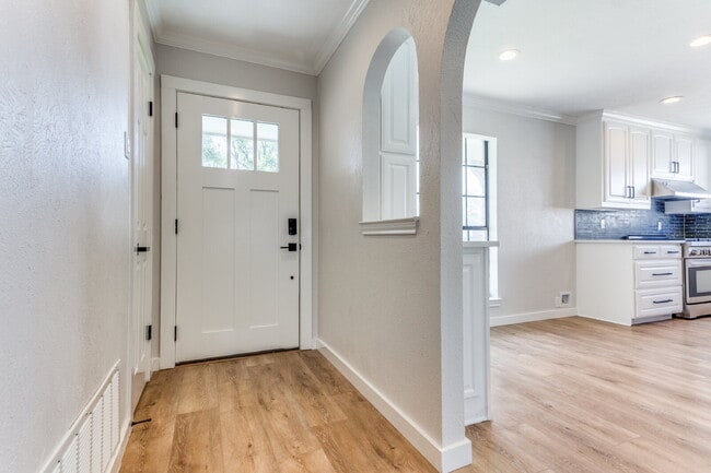 Photo - "Charming 3-Bedroom Home in Garland with 2 Full Baths and 1445 Sq Ft of Comfort!"