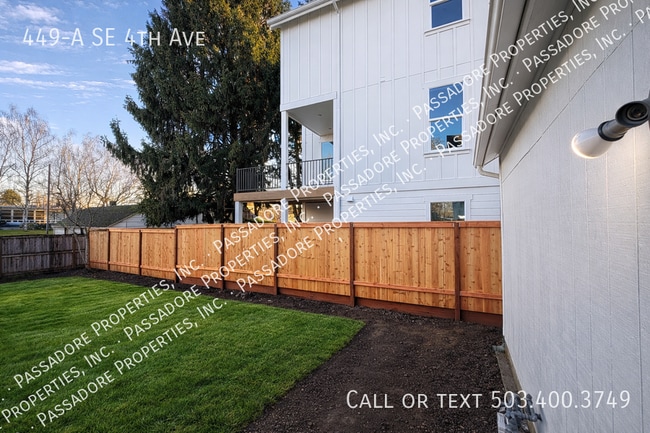 Photo - 449 SE 4th Ave