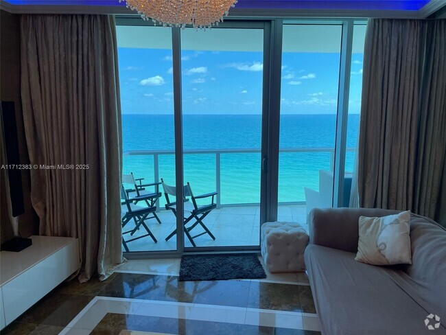 Building Photo - 17001 Collins Ave Unit 1502+Cabana #4 Rental