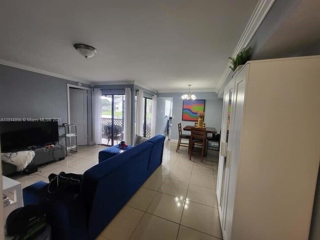 Photo - 960 N Franklin Ave Unit 960J