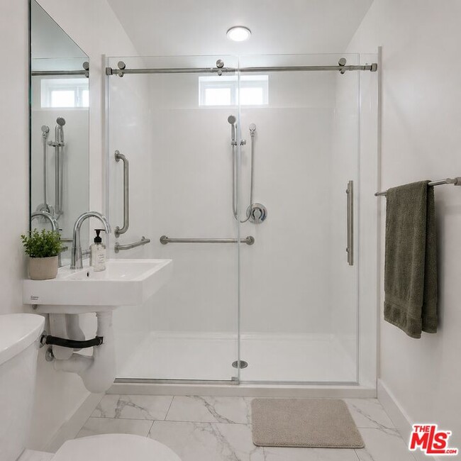 10829 Peach Grove St Unit 3