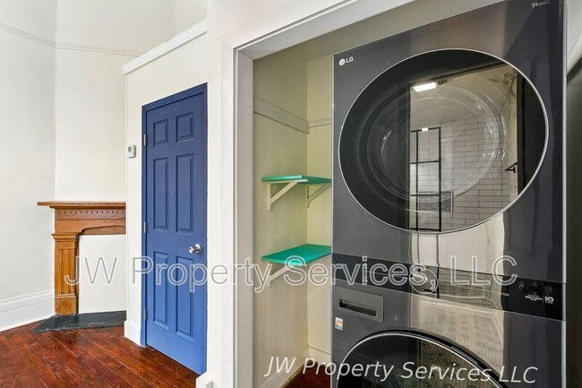 Photo - 5225 Magazine St