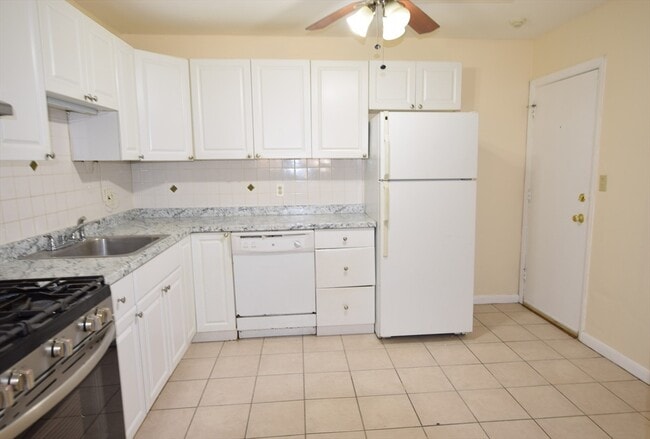 Photo - 309 Pawtucket Blvd Unit 10