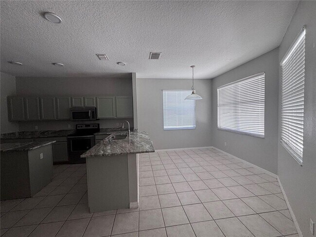 Photo - Golf Community Home