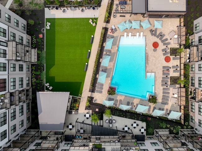 The Thomas Pool & Greenspace. - Midpoint East at GVX