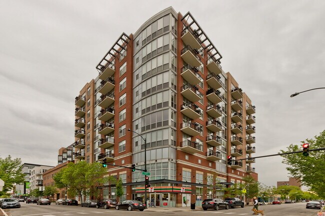 Building Photo - 1201 W Adams St Unit 709