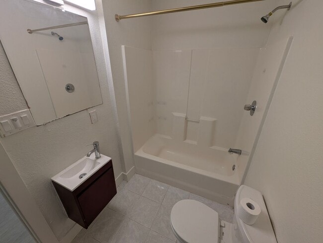 Photo - 776-778 20th Street Unit B
