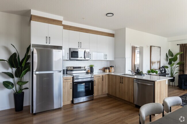 2BR, 2BA - 1045SF - Kitchen - The Pointe at Riverview