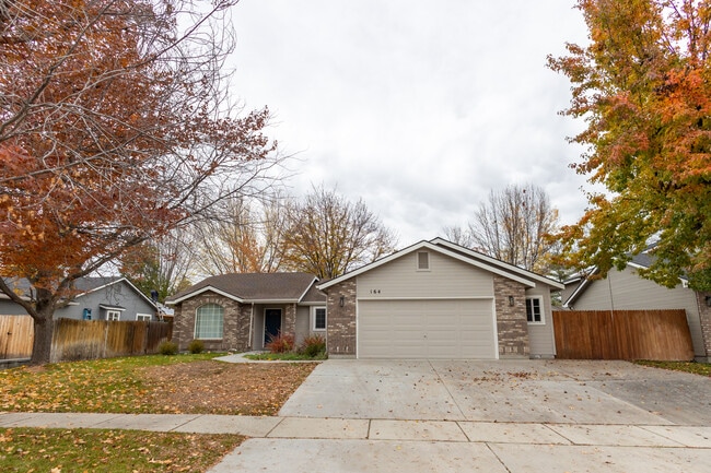 Photo - 164 S Silverwood Way