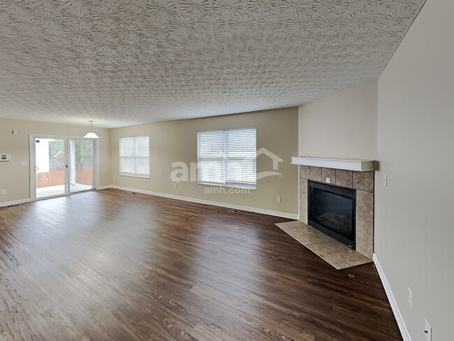 Photo - 520 Stone Shadow Dr