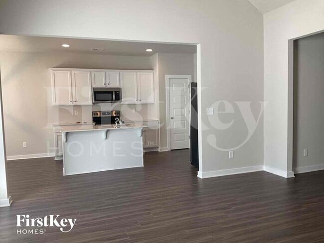 Photo - 130 Avalon Wy Casa