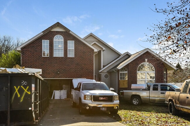 Building Photo - 1210 Sweetwater Pl
