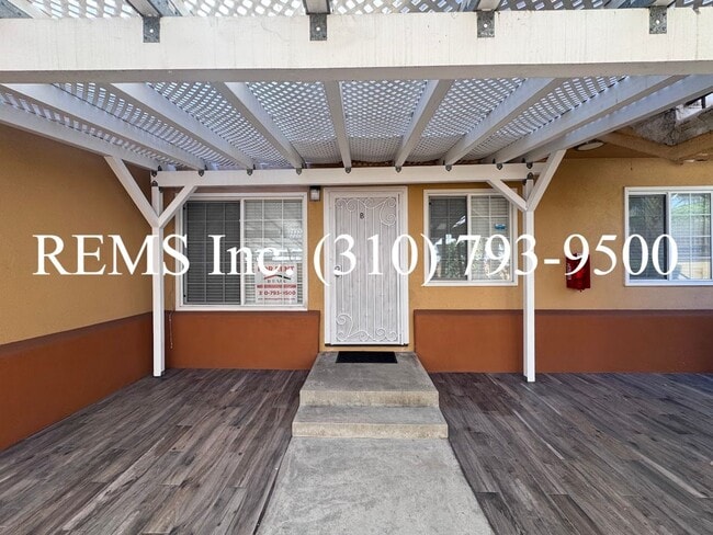 Photo - 3580 Brenton Ave Unidad B