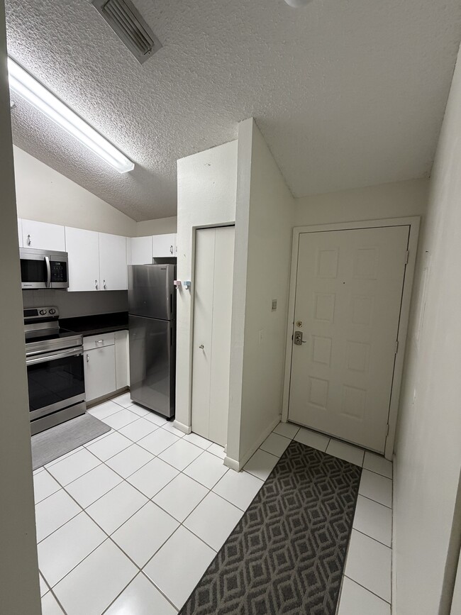 Photo - 15215 Amberly Dr Unit 212
