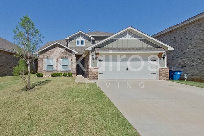 Building Photo - 825 NW 4th St