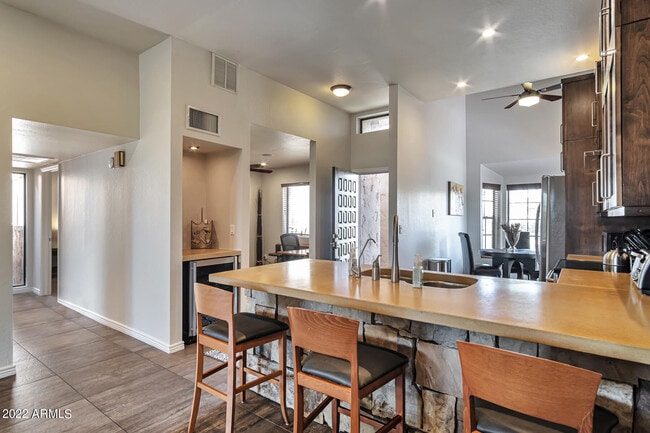 7318 E Palo Verde Dr