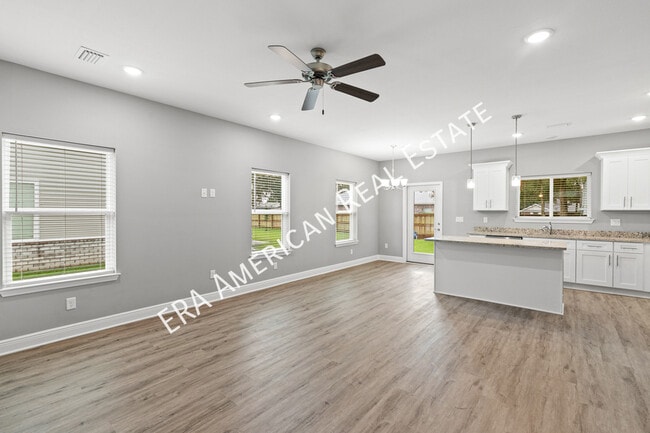 Photo - 406 Walters Cir