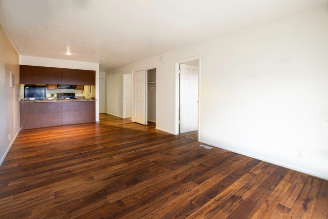 Photo - Lookout Pointe