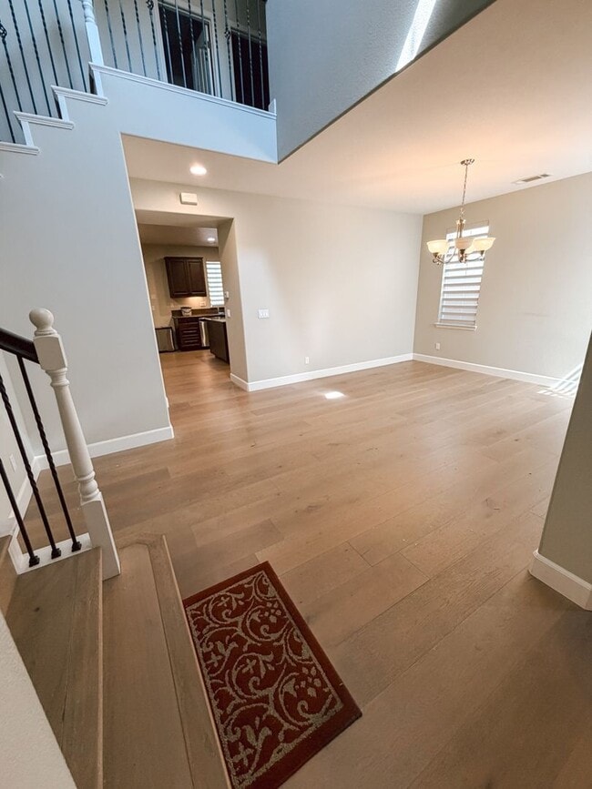 Photo - 6238 Murdock Way