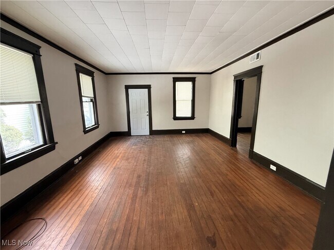 Photo - 3672 E 48th St Unit Down