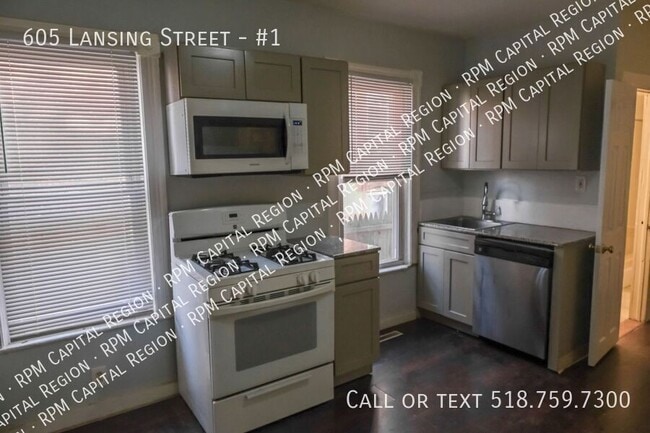 Building Photo - 605 Lansing St Unit #1