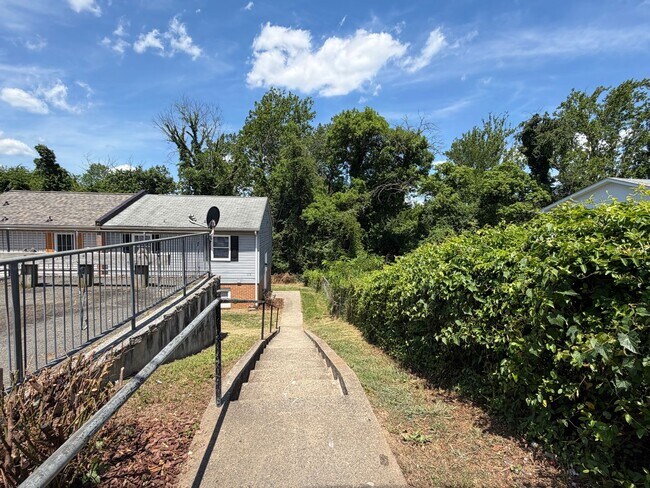 Photo - 813 Ridge St