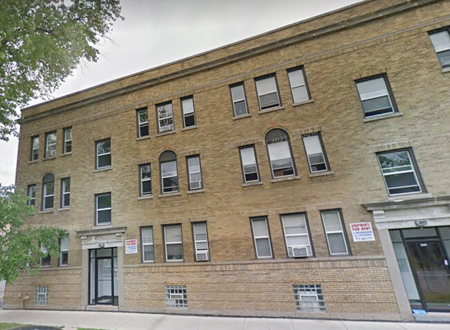Photo - 2659 N Spaulding Ave House