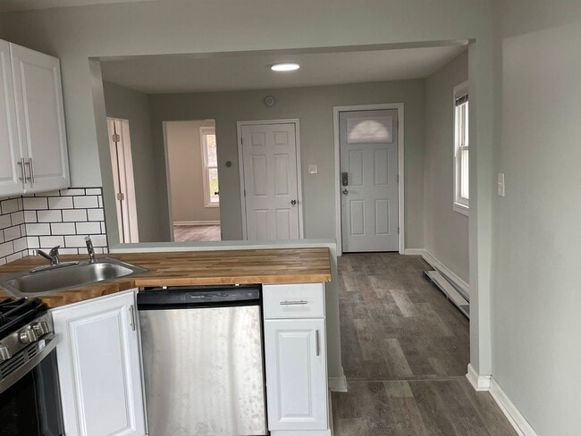 Photo - 839 S Wilbur Ave