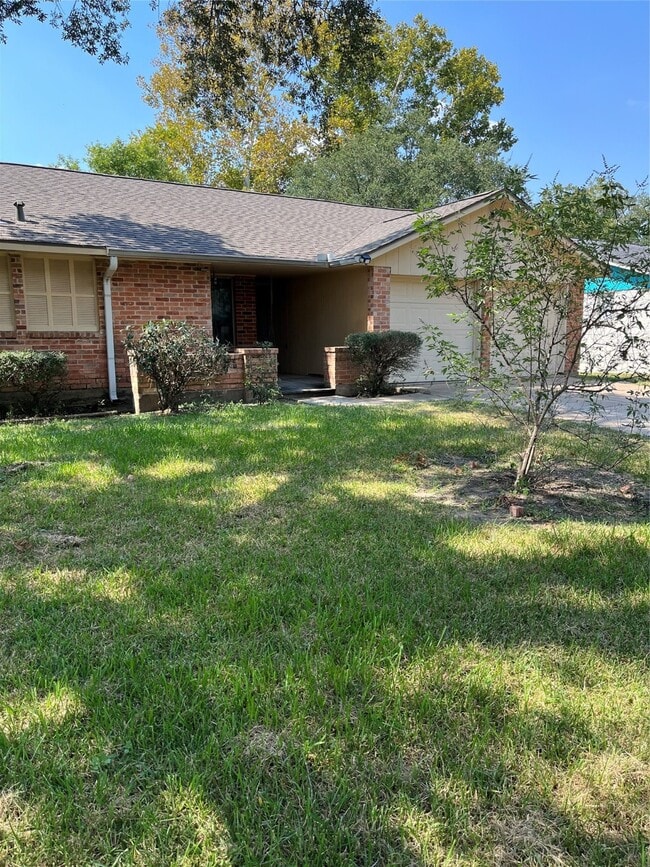 Photo - 2115 Blindlake Dr